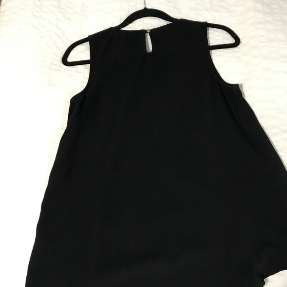 Black tank top - Picture 2 of 2